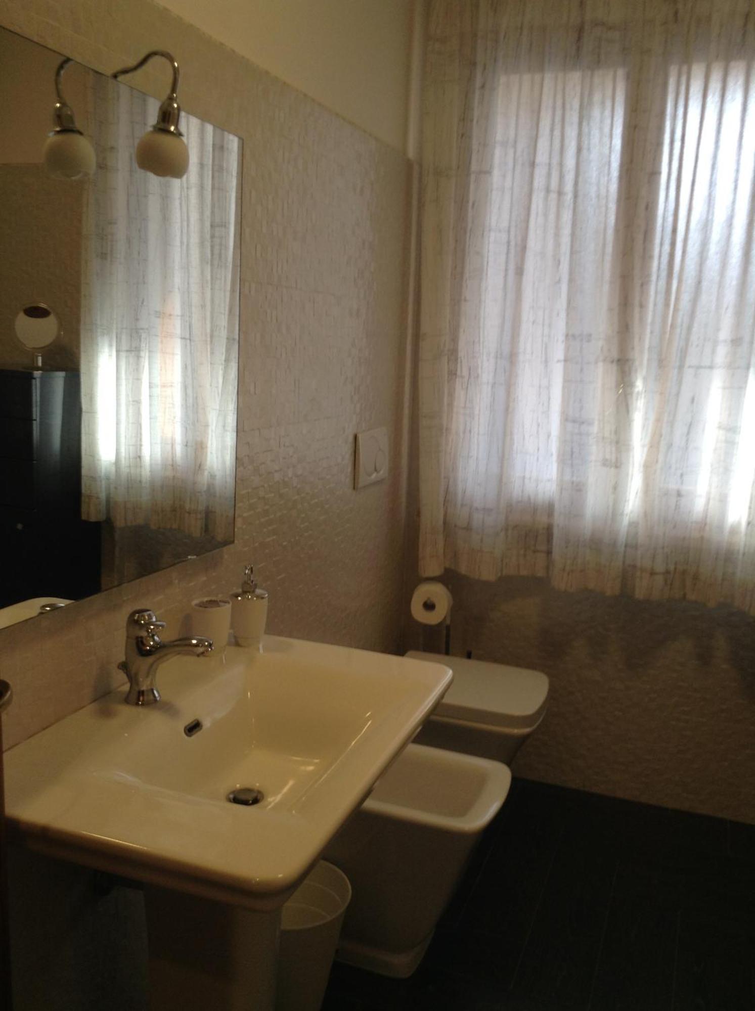 לדיספולי Casa Di Lucia B&B חדר תמונה